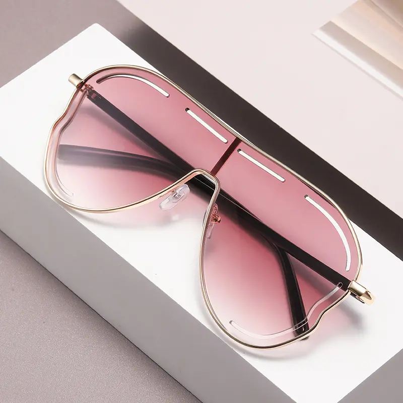 2025 Large Irregular-Shaped One-Piece Lens Sunglasses for Men