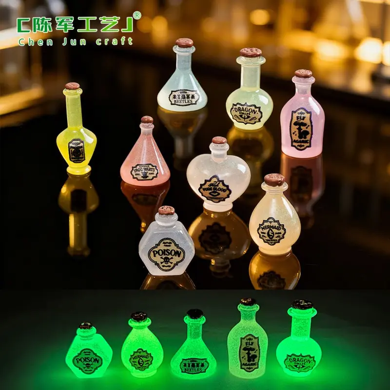 Cross-border New Product Glow-in-the-Dark Magic Potion Bottle Mini Desktop Ornament Dollhouse DIY Decoration Resin Accessories