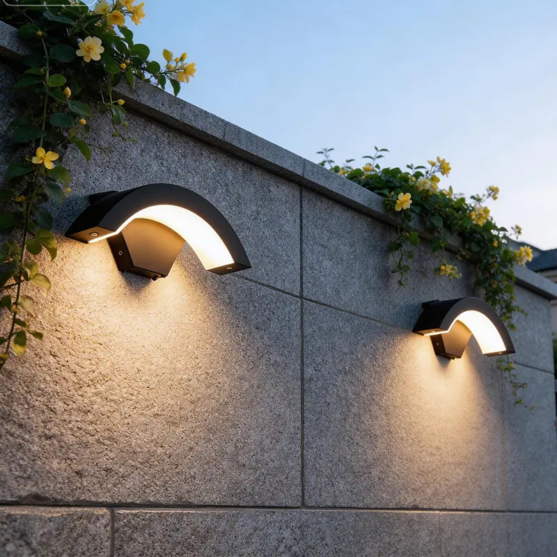 Wasserdichte LED-Außenwandleuchte mit Bewegungsmelder