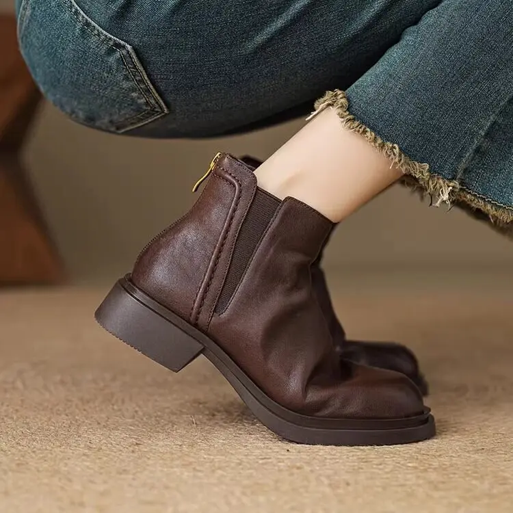 D9970 Women's Retro Short Boots, Round Toe, 3.5cm Heel Chelsea