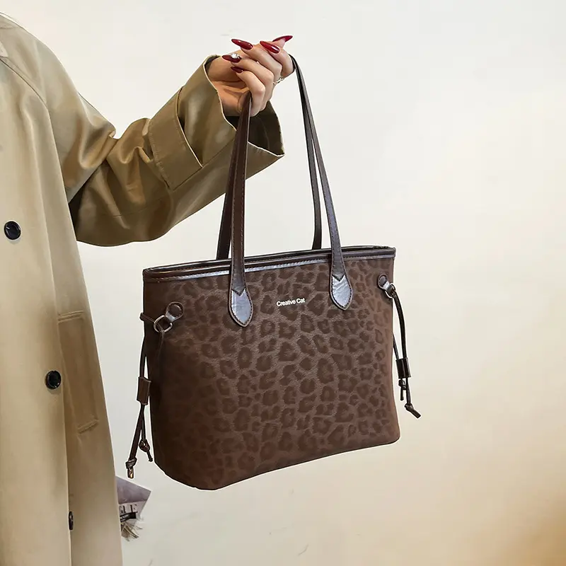 Women's Tote Bag, Large Capacity, Retro Design, Commuter and College