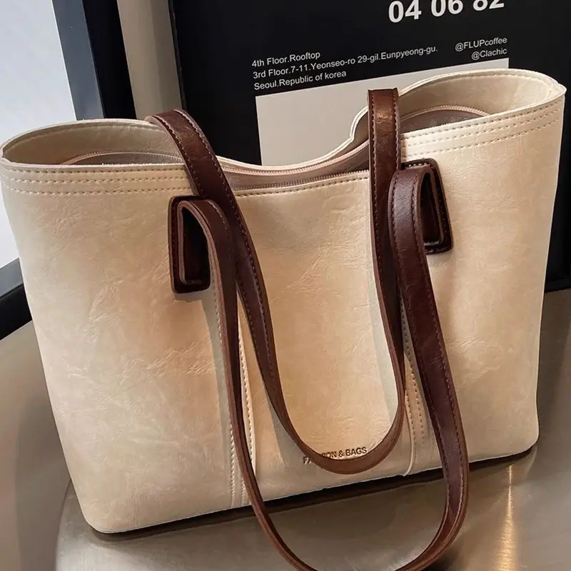 Large Capacity Women's Tote Shoulder Bag for Office Commuting
