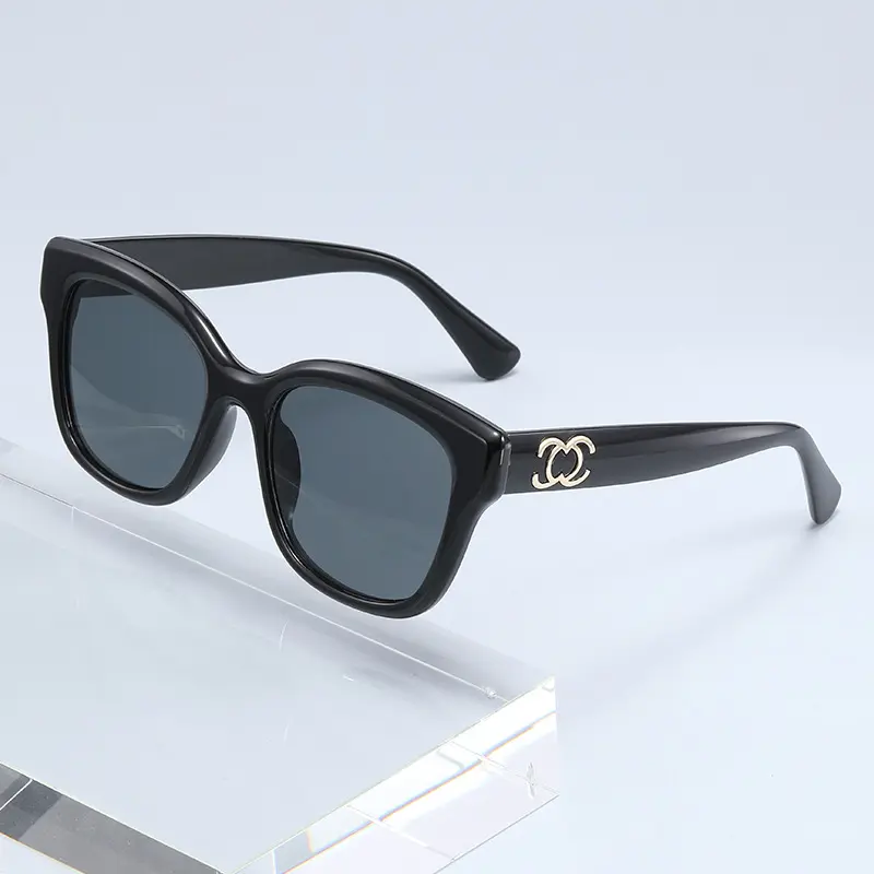 Large Frame Retro Cat-Eye Sunglasses with UV Protection, Concave Shape
