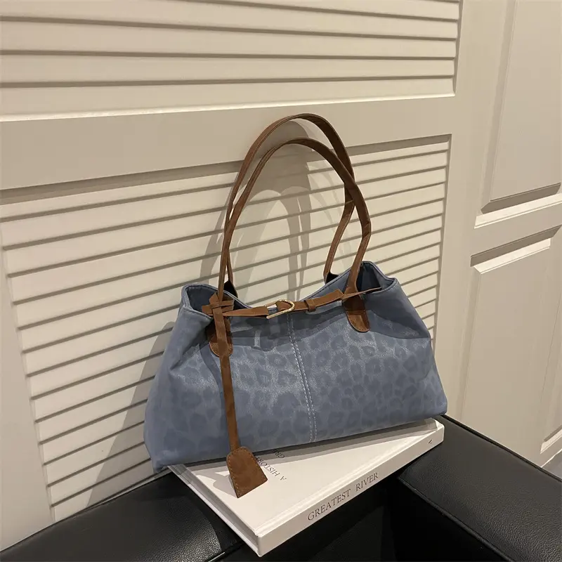 Retro Large Capacity Women's Tote Bag, Autumn Winter 2025