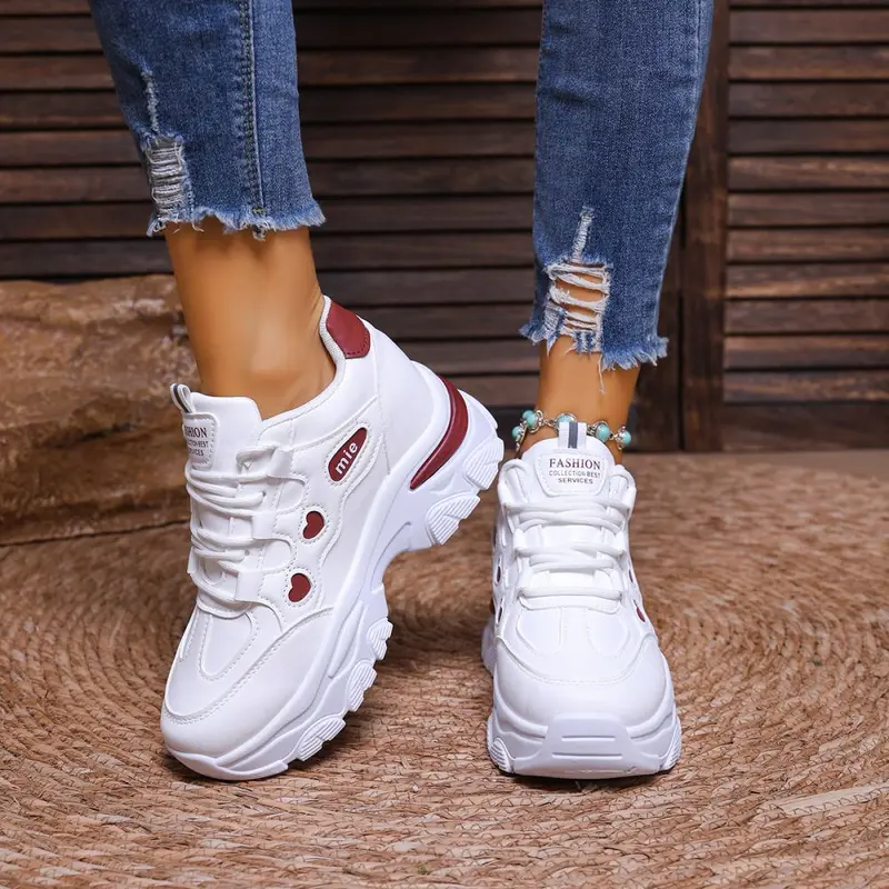 Herz-Hohlmuster Daddy-Sneaker mit dicker Sohle, Große Größen
