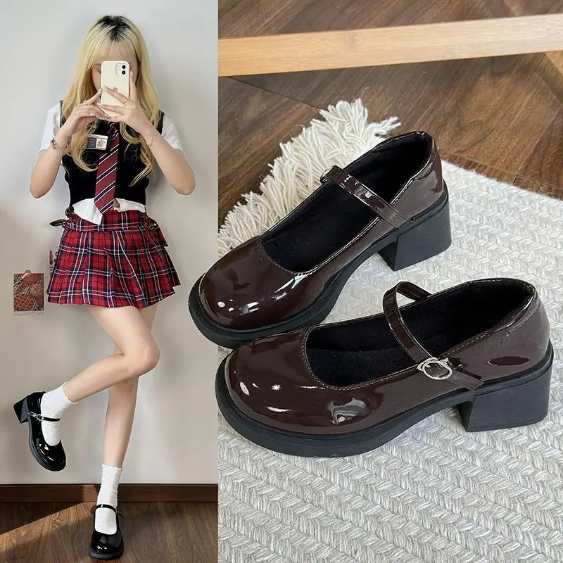 Women's Round-Toe Chunky Heel Mary Jane Shoes, Retro Style