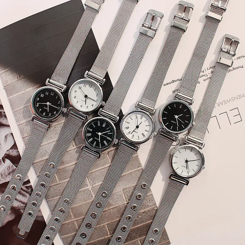 Women's watch, feminine European and American retro fashion girl student Korean version simple small round bracelet watch