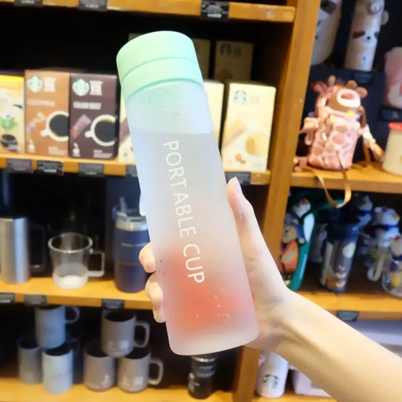 Plastic water cup wholesale sports water bottle frosted double lid high-end large capacity men and women trending water cup student