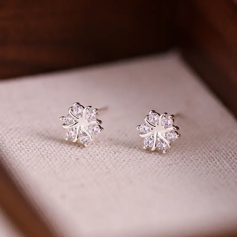 S999 Sterling Silver Snowflake Stud Earrings for Women