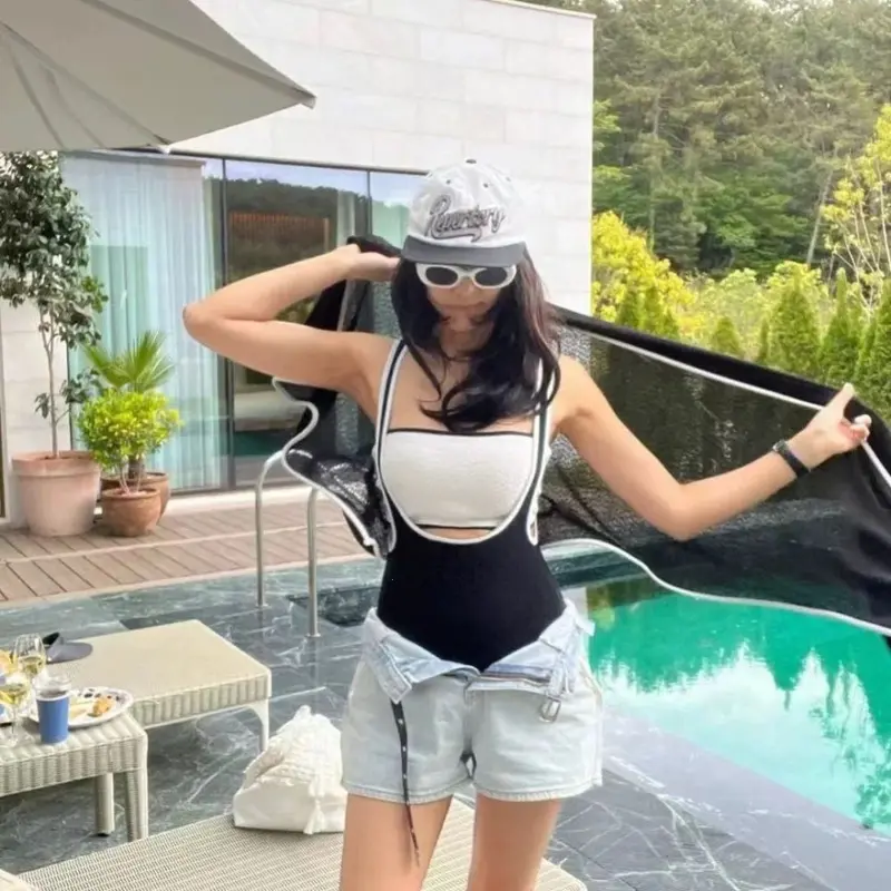 2025 Style Triangle Split Swimsuit for Women, Tummy Control, Beach and Hot Spring