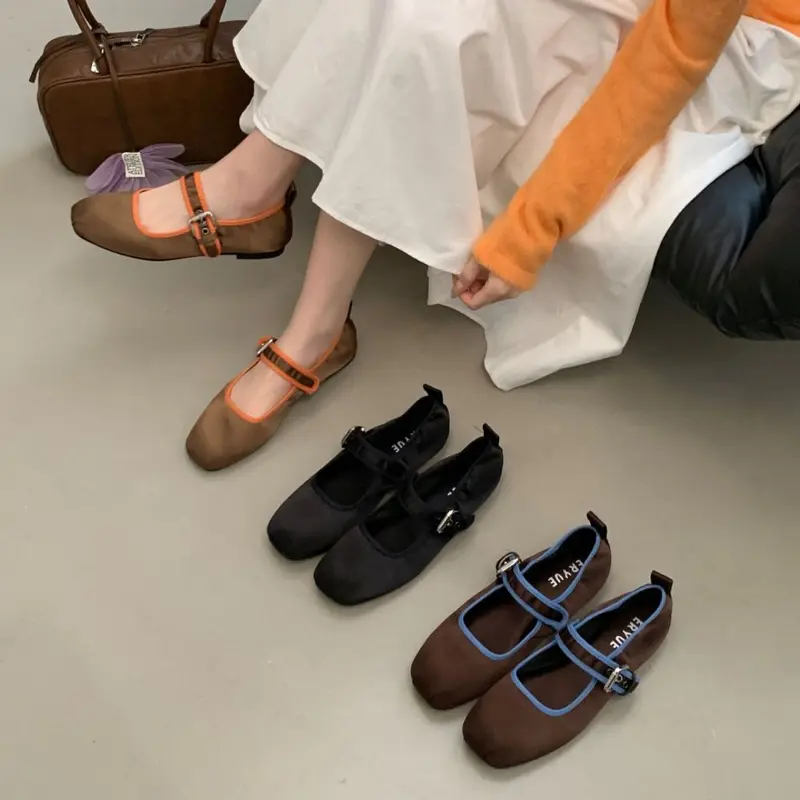 Satin Mary Jane Ballerinas im Retro-Stil, Saison 2026