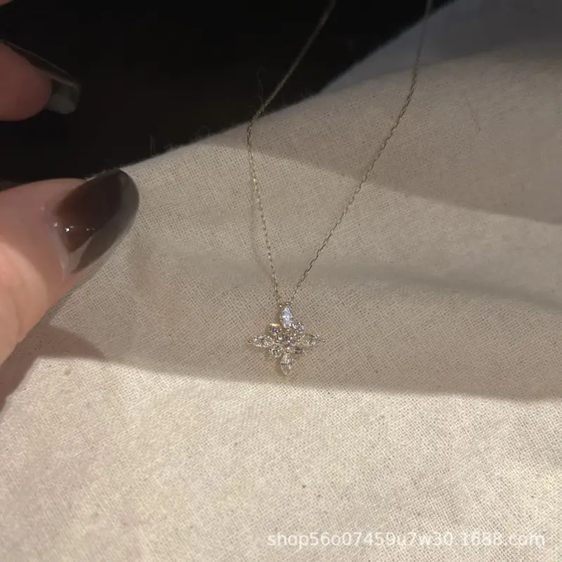 Snowflake pendant necklace, sparkle, crystal