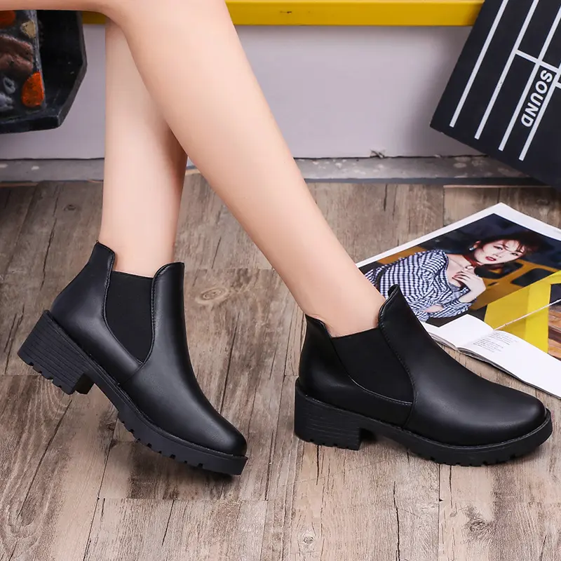 Damen-Martin-Stiefeletten, schwarz, runde Spitze, Herbst