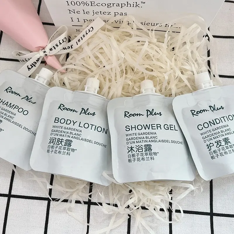 Britisches Hotel-Reiseset mit Shampoo, Conditioner und Duschgel