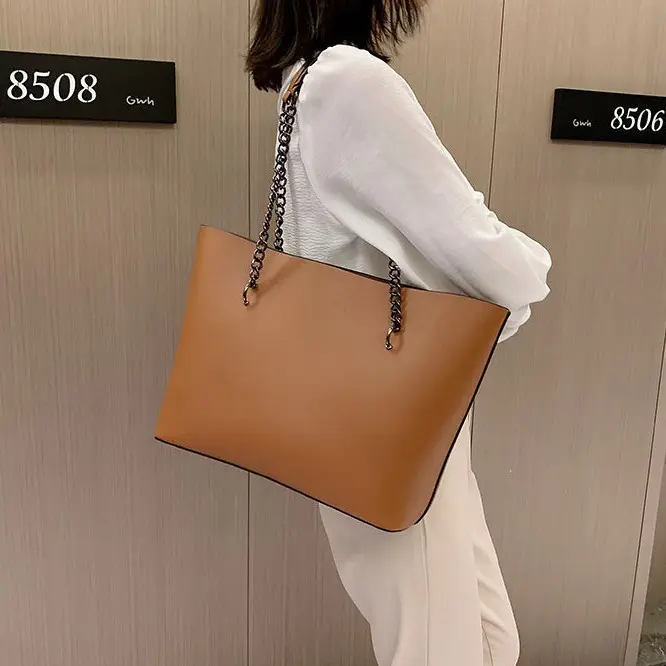 Soft Leather Large-Capacity Women's Tote Bag with Chain Shoulder Strap