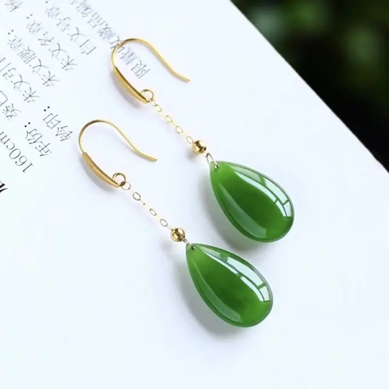 Hetian jadeiti su damlası küpe 18k altın kakmalı kadın