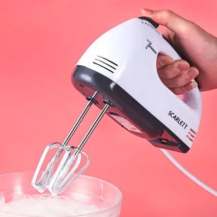 Elektrischer Handmixer mit Eierschneebesen, Mini-Teigknetmaschine und Sahneschläger