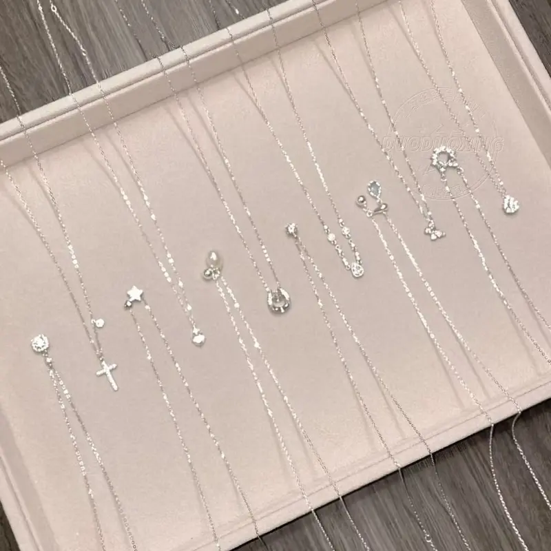 Kadın Kolye 925 Gümüş Kolye Aksesuarı Kadın Minimalist Niş Şık Öğrenci Üniversal Hafif Lüks Kilitli Kemik Zinciri Renk Dökülmez