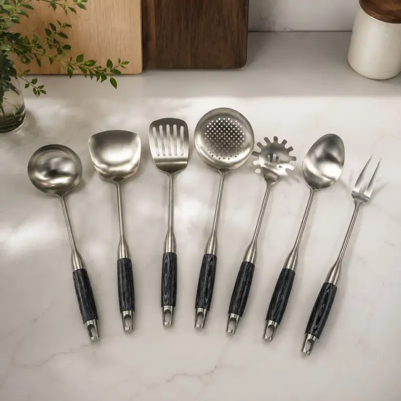Paslanmaz çelik spatula ve kepçe seti, abanoz saplı, mutfak gereçleri