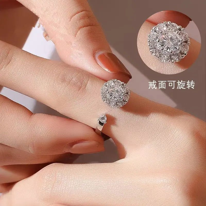 Rotating ring for women with rhinestones