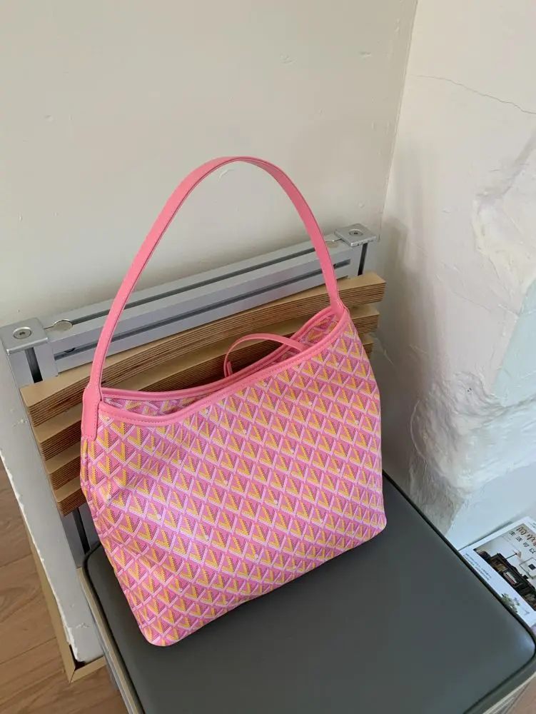 Large Capacity Women's Quilted Tote Bag Single Shoulder
