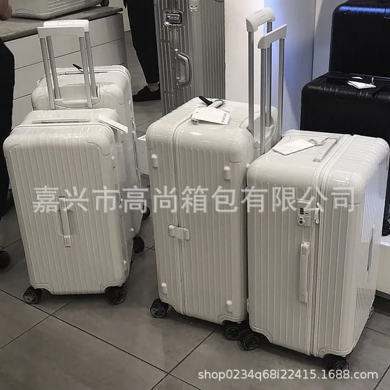 Large Capacity Suitcase, 360° Wheels, Zipper Travel Trolley Case